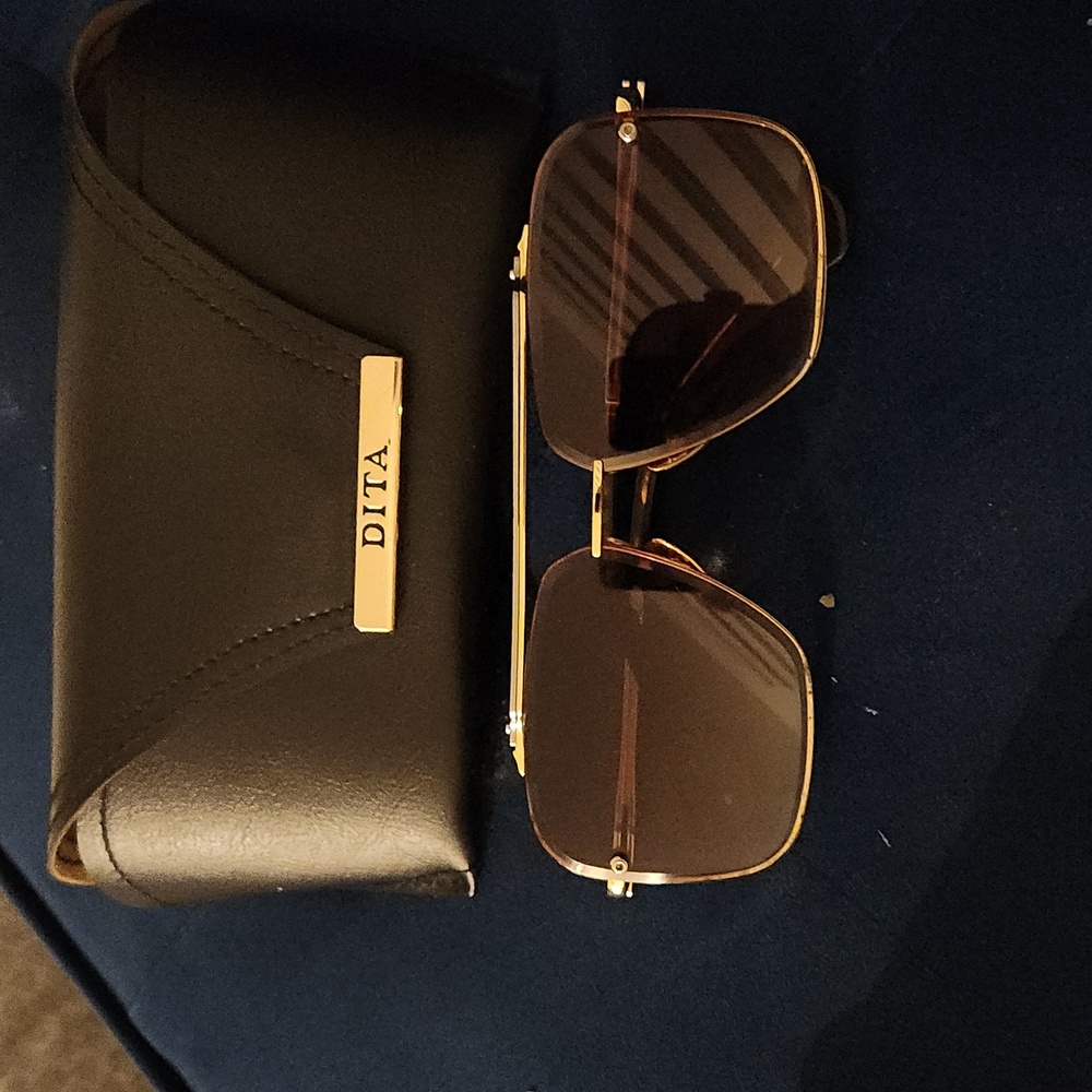 Dita Mach SiX limited
